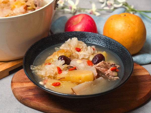 Warm Apple and Pear Soup