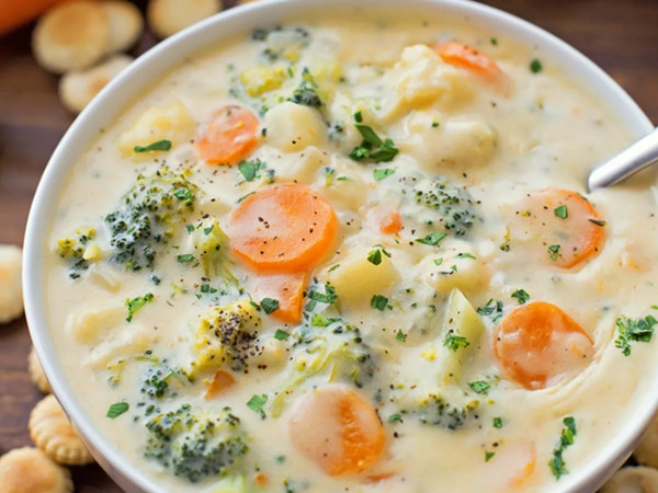 Cheesy Vegetable Medley Soup
