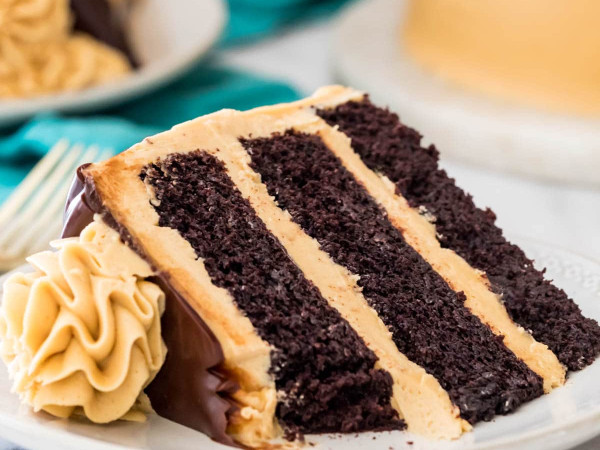 Layered Chocolate Cake with Peanut Butter Cream