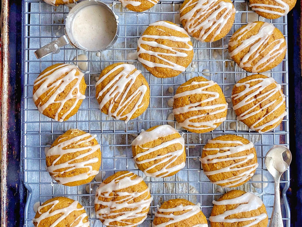 Cookies with Pumpkin and Maple Icing