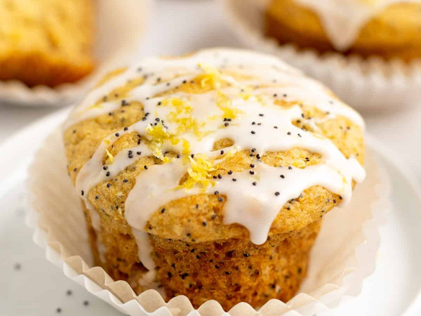 Zucchini and Lemon Muffins with Poppy Seeds