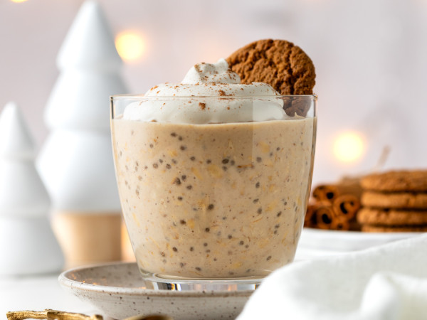 Overnight Gingerbread Oats with a Kick