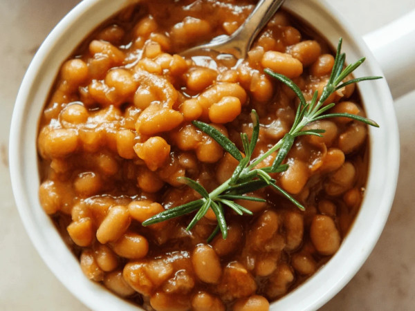 Baked Beans in a Slow Cooker: Vegetarian Style