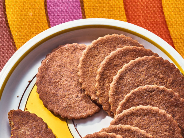 Moravian Yuletide Cookies