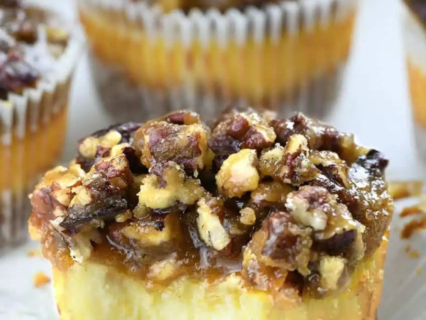 Small Pecan Pie Cheesecakes