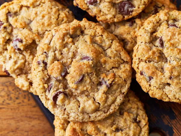 Delicious Gluten-Free Raisin Oatmeal Cookies
